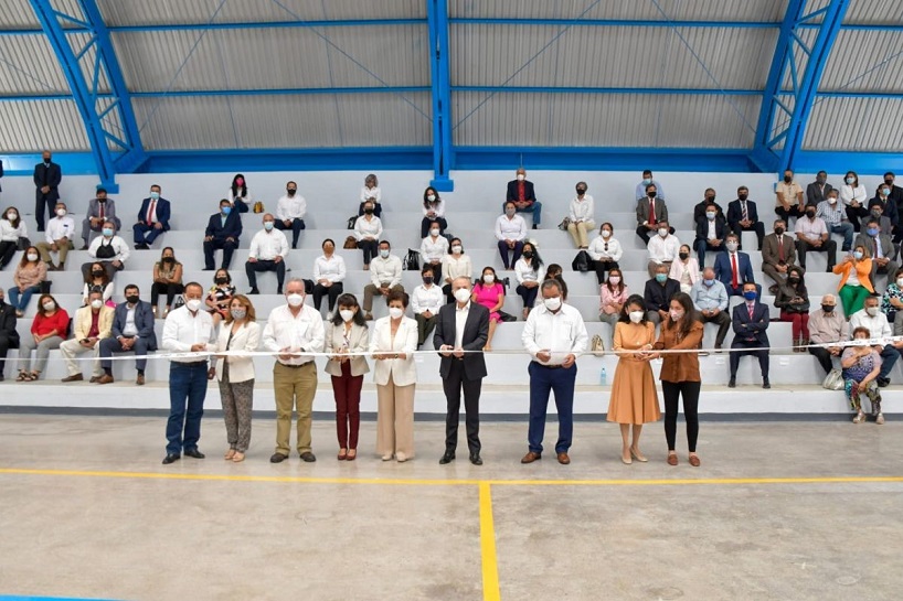 Gimnasio Auditorio Profesor Rafael Turrubiartes Macías.jpg