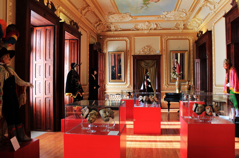 SALA RAMÓN MARTÍ 1.jpg