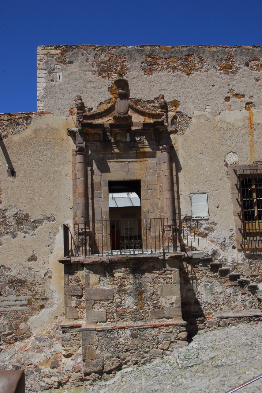 Fachada real de catorce.jpeg